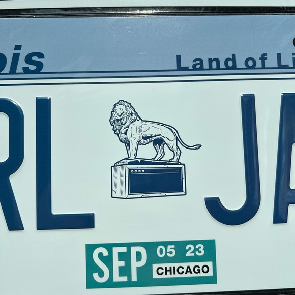 Pearl Jam Chicago 2023 License Plate Set - Picture 5 of 6
